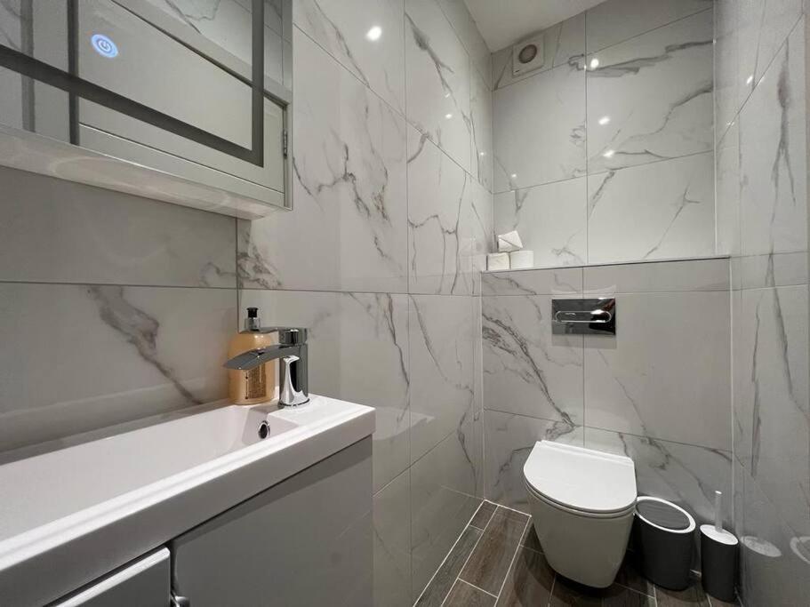 Апартаменти Star London Finchley Road 1-Bed Hideaway Екстер'єр фото